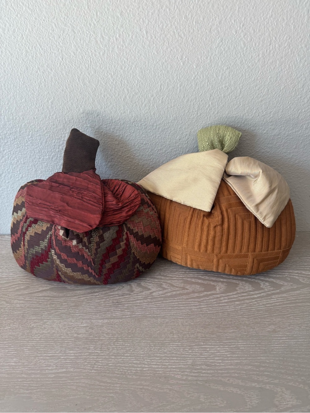 Woof & Poof Weighted Pumpkins Autumn Decor Fall Rust Harvest x2